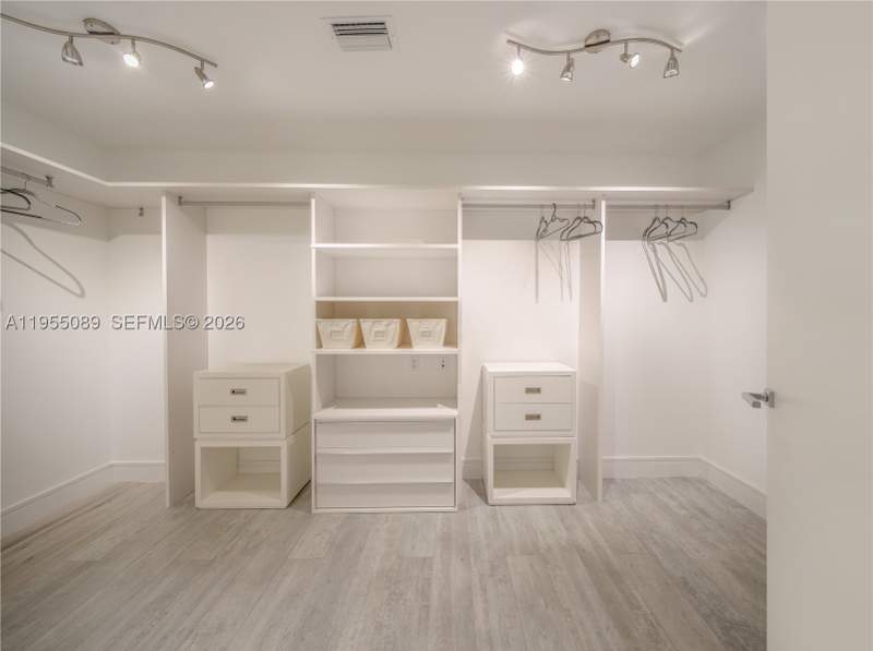 3 bedroom Condominium at 3300 NE 188th St 315, Echo, Aventura — photo 5