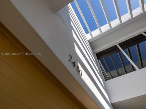 7451 NW 103rd Ct, Doral FL - photo 8 of 62