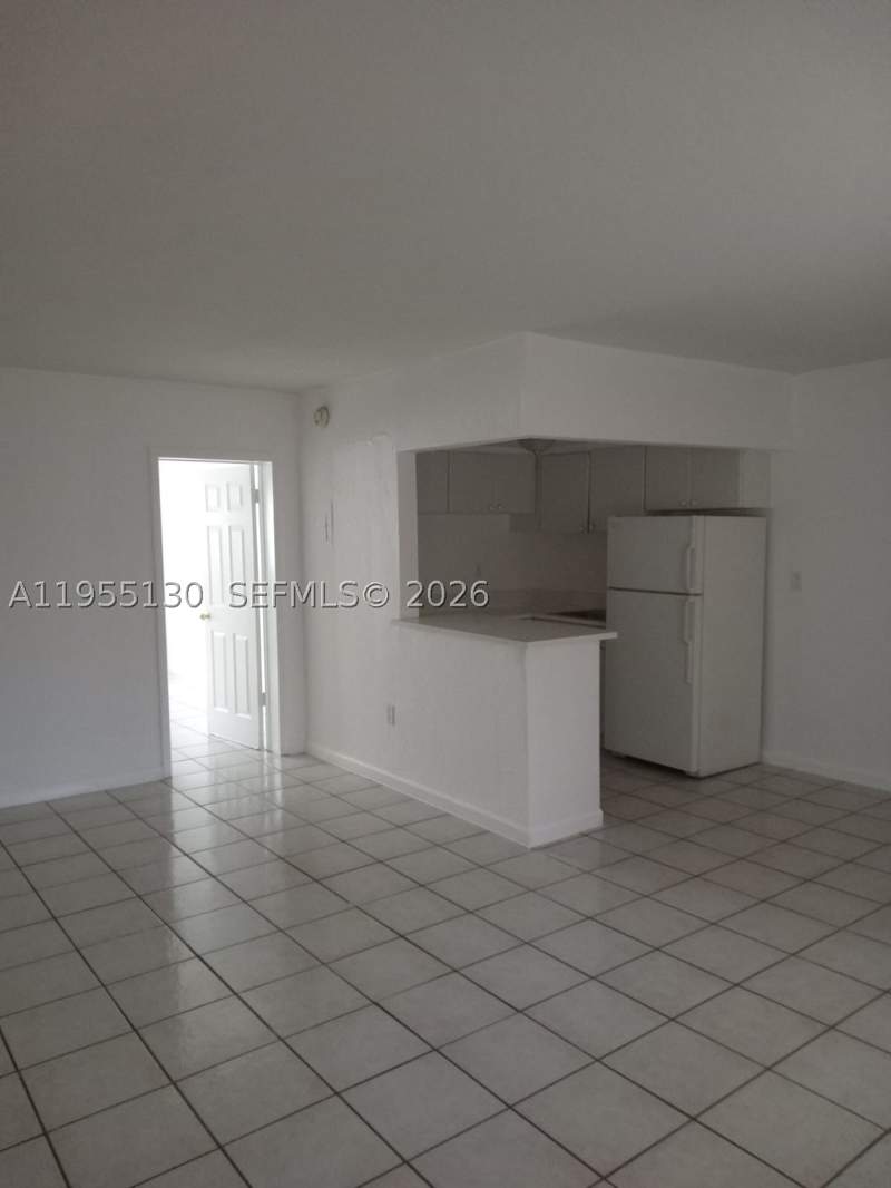 1 bedroom Condominium at 1230 W 54th St 216A, The Kensington Condo, Hialeah — photo 4