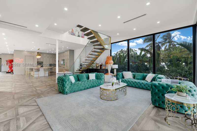4 bedroom SingleFamilyResidence at 8005 Noremac Ave, Biscayne Point, Miami Beach — photo 1