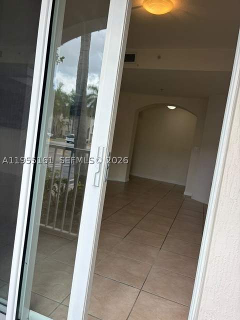 11601 NW 89th St 107, Doral FL - photo 11 of 33