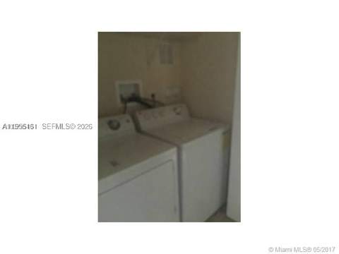 11601 NW 89th St 107, Doral FL - photo 8 of 33