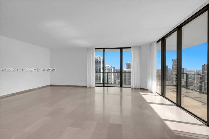 4 bedroom Condominium at 88 SW 7th St 3711, Rise Condo, Miami — photo 5