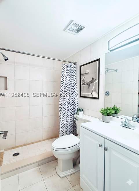 2575 SW 27th Ave 210, Miami FL - photo 10 of 16