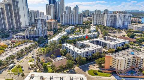 201 178th Dr 308, Sunny Isles Beach FL - photo 24 of 30