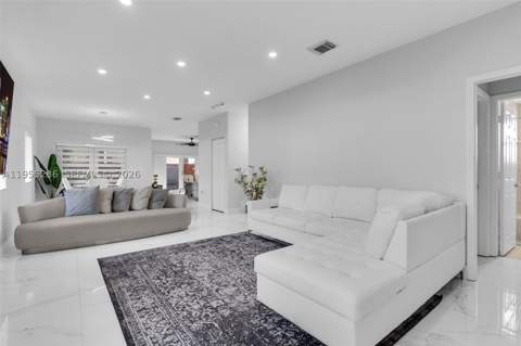 3176 NE 4 Street, Homestead FL - photo 13 of 36
