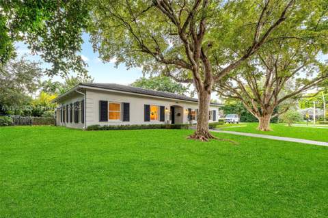 680 Buttonwood Ln, Miami FL - photo 16 of 66