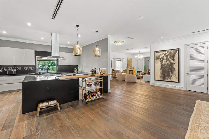 5 bedroom SingleFamilyResidence at 680 Buttonwood Ln, BAY POINT, Miami — photo 5