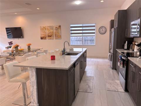 15062 SW 177th Ter, Miami FL - photo 7 of 66