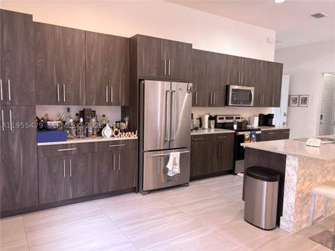 15062 SW 177th Ter, Miami FL - photo 8 of 66