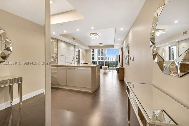3 bedroom Condominium at 18201 Collins Ave 1507, Trump Royale Condo, Sunny Isles Beach — photo 5