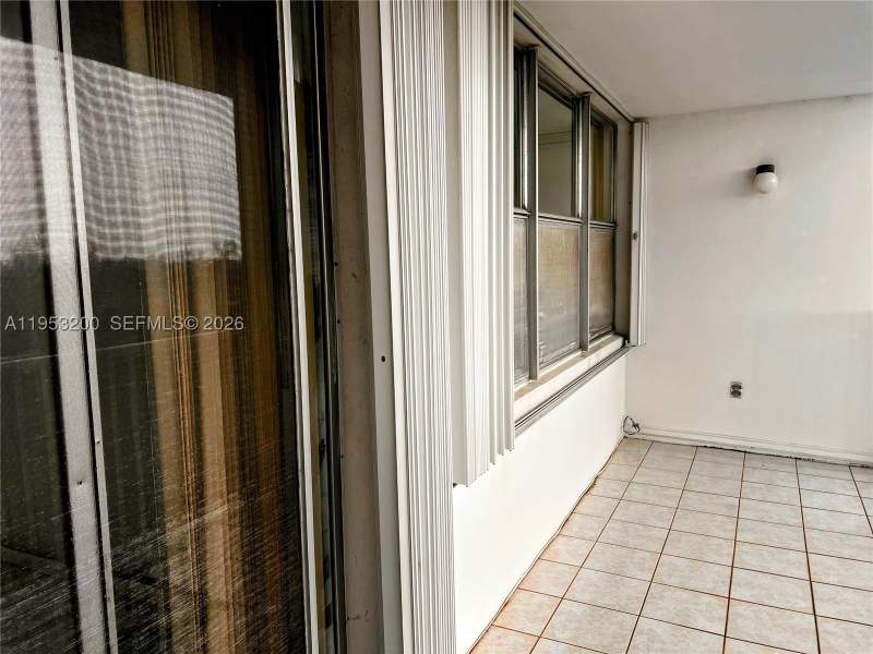 2 bedroom Condominium at 1300 NE Miami Gardens Dr 1001E, Wilshire Condo, Miami — photo 2
