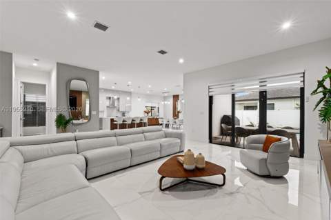 8086 NW 47th Ter, Doral FL - photo 19 of 50