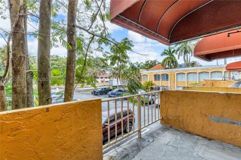 17901 NW 68th Ave T206, Hialeah FL - photo 22 of 27