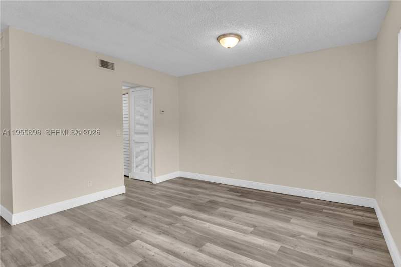 2 bedroom Condominium at 17901 NW 68th Ave T206, Venetian Gardens At Count, Hialeah — photo 5