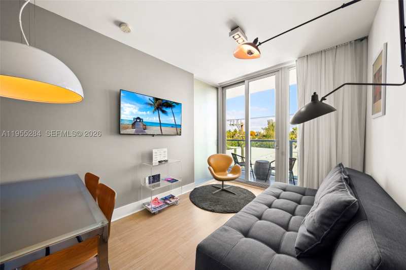 1 bedroom Condominium at 1215 West Ave 408, Bay View Sub, Miami Beach — photo 1