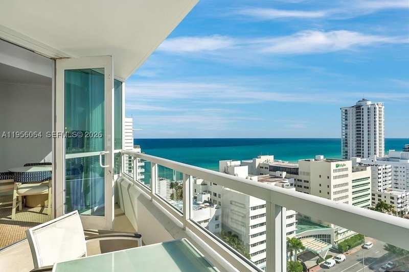 1 bedroom Condominium at 4401 Collins Ave 1712, Fontainebleau II Condo, Miami Beach — photo 1