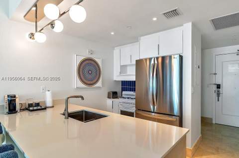 4401 Collins Ave 1712, Miami Beach FL - photo 8 of 31