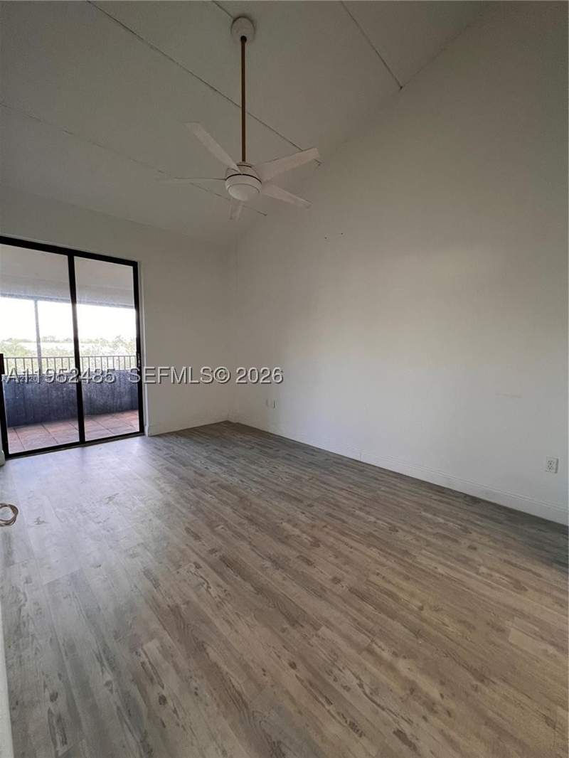 2 bedroom Condominium at 16220 NW 2nd Ave 511, Parkway Grove Condo Par, Miami — photo 4