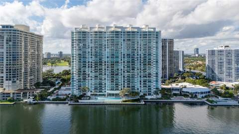 20201 E Country Club Dr 608, Aventura FL - photo 18 of 23