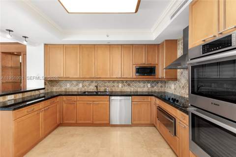 20201 E Country Club Dr 608, Aventura FL - photo 9 of 23