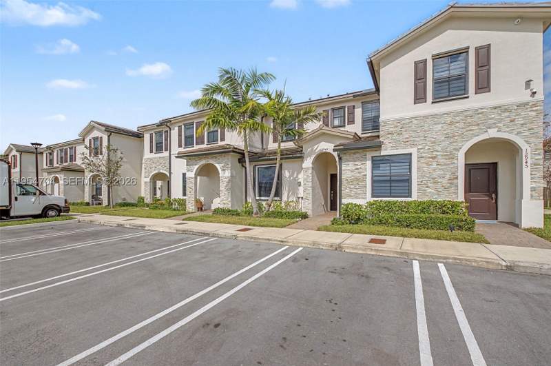 3 bedroom Townhouse at 12947 SW 234th St, Sienna Reserve South, Homestead — photo 4