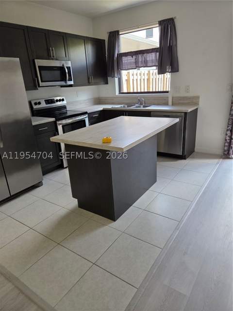12947 SW 234th St, Homestead FL - photo 9 of 27