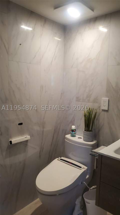 3600 Mystic Pointe Dr 913, Aventura FL - photo 13 of 16