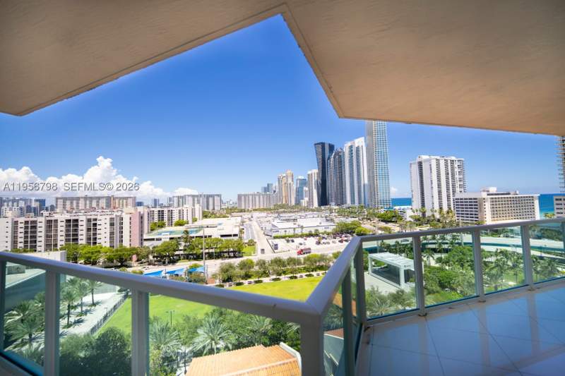 3 bedroom Condominium at 200 Sunny Isles Blvd 2-1101, St Tropez On The Bay II C, Sunny Isles Beach — photo 2