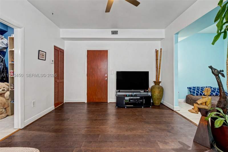 0 bedroom Condominium at 936 Pennsylvania Ave 107, Milfred Condo, Miami Beach — photo 3