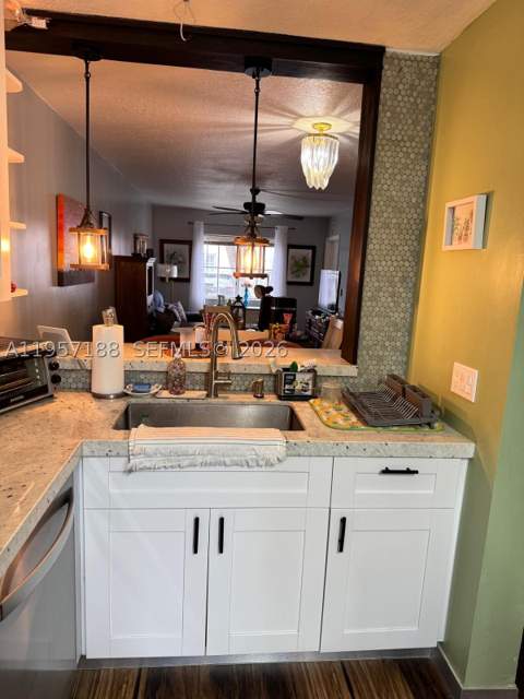 2931 SE 12th Rd 105-55, Homestead FL - photo 6 of 21