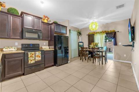 11050 SW 225th Terrace, Miami FL - photo 10 of 30