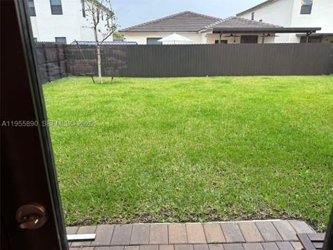 12961 SW 230th St, Miami FL - photo 8 of 39