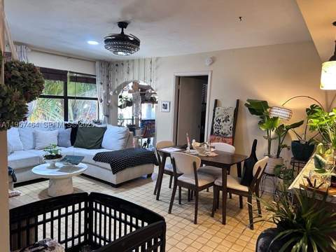 2480 W 67th Pl 23-12, Hialeah FL - photo 11 of 16