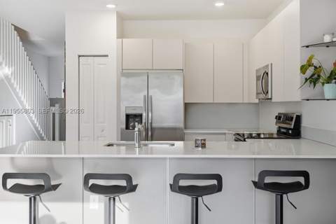 12176 NW 23rd Path, Miami FL - photo 12 of 35