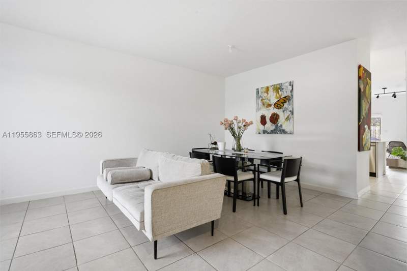 3 bedroom Townhouse at 12176 NW 23rd Path, Golf Park Sec 1, Miami — photo 3
