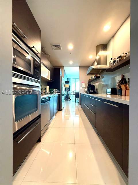 7928 East Dr 905, North Bay Village FL - photo 6 of 19
