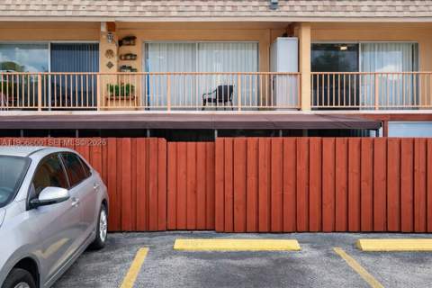 850 SW 129th Pl 103, Miami FL - photo 7 of 8