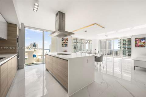300 Sunny Isles Blvd 4-2202, Sunny Isles Beach FL - photo 13 of 35
