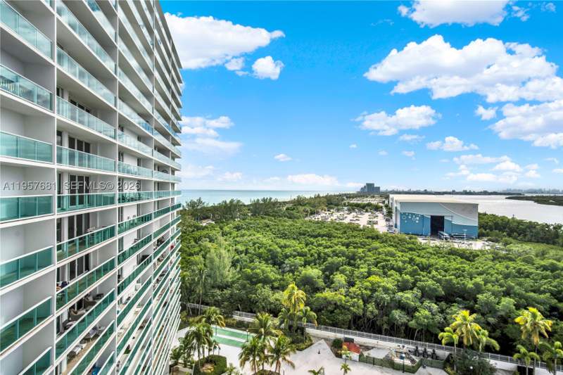 2 bedroom Condominium at 100 S Bayview Dr 1222, Arlen House East Condo, Sunny Isles Beach — photo 5