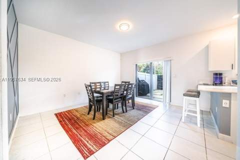 492 NW 203rd Ter, Miami Gardens FL - photo 9 of 27