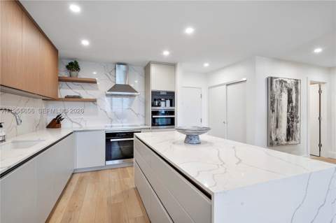 2301 Collins Ave 1633, Miami Beach FL - photo 10 of 15