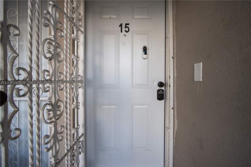 1 bedroom Condominium at 20490 NW 7th Ave 15, Golf Ridge Villas Unit A, Miami Gardens — photo 3