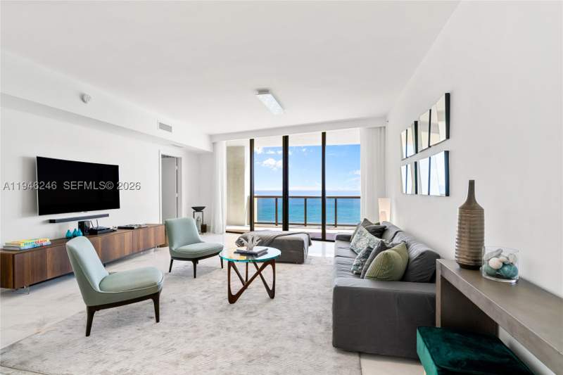 3 bedroom Condominium at 16275 Collins Ave 1501, Sayan Condo, Sunny Isles Beach — photo 2