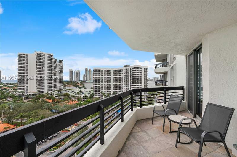 2 bedroom Condominium at 3500 Mystic Pointe Dr 1407, Mystic Pointe Tower 400, Aventura — photo 2