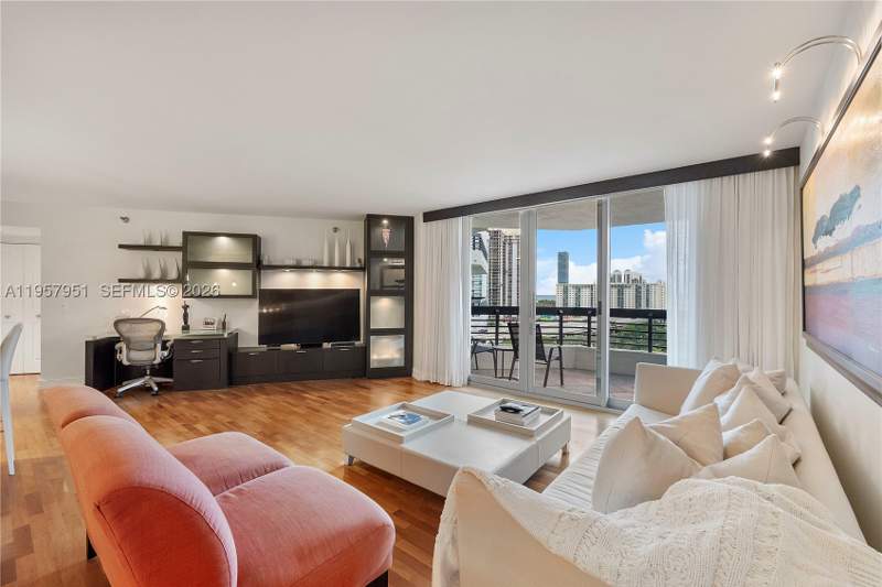 2 bedroom Condominium at 3500 Mystic Pointe Dr 1407, Mystic Pointe Tower 400, Aventura — photo 5