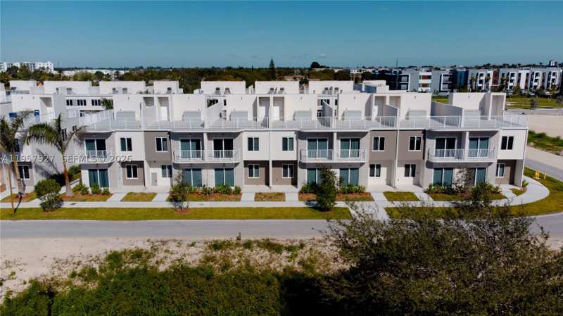 4 bedroom Townhouse at 13828 SW 262nd St, Grace Homes B1L2, Homestead — photo 1