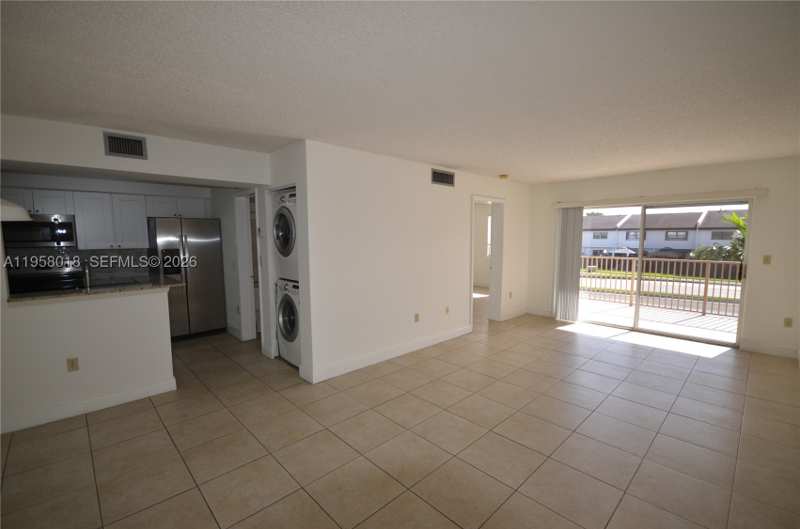 1 bedroom Condominium at 15201 SW 80th St 207, Kendall Lake Towers Condo, Miami — photo 1