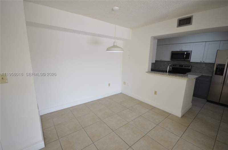 1 bedroom Condominium at 15201 SW 80th St 207, Kendall Lake Towers Condo, Miami — photo 2