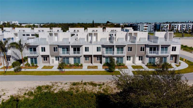 4 bedroom Townhouse at 26231 SW 138th Ct, Grace Homes B6L2, Homestead — photo 1